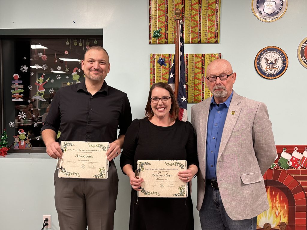 Patrick Stites and Kathryn Hawes receive the community spirit award